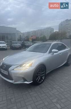 Седан Lexus IS 2016 в 