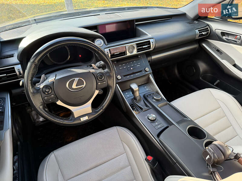 Седан Lexus IS 2015 в Коломые фото 25 Седан Lexus IS 2015 в Коломые