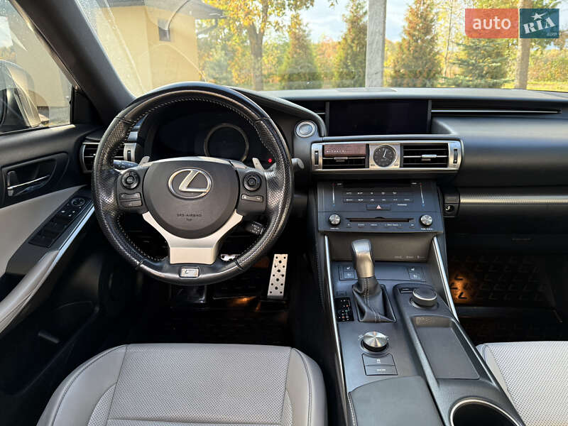 Седан Lexus IS 2015 в Коломые фото 35 Седан Lexus IS 2015 в Коломые