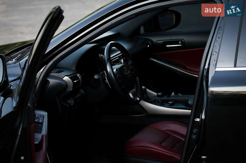 Седан Lexus IS 2014 в Ивано-Франковске фото 21 Седан Lexus IS 2014 в Ивано-Франковске