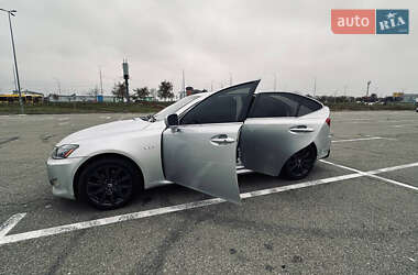 Седан Lexus IS 2006 в  фото 3 Седан Lexus IS 2006 в