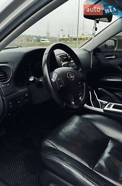 Седан Lexus IS 2006 в  фото 33 Седан Lexus IS 2006 в