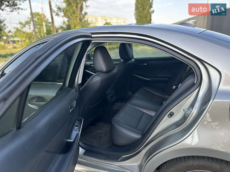 Седан Lexus IS 2014 в Кропивницком фото 22 Седан Lexus IS 2014 в Кропивницком