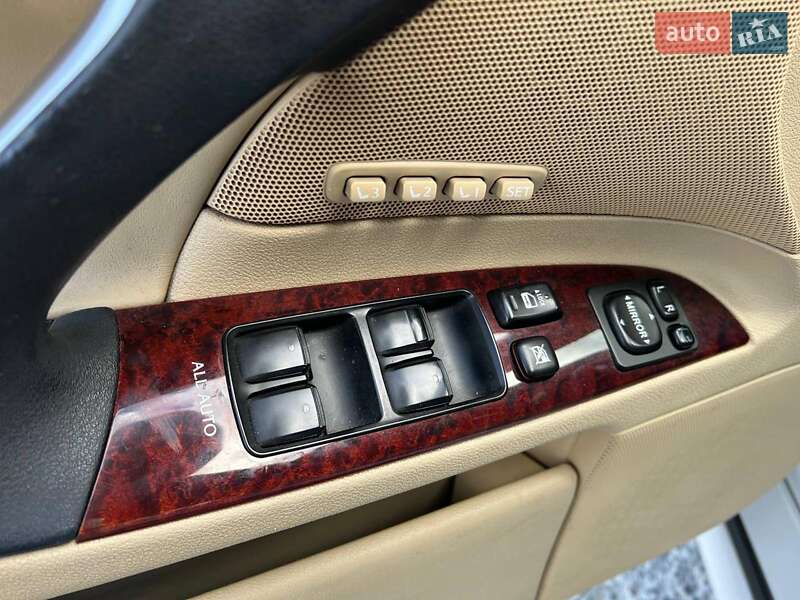 Седан Lexus IS 2006 в Львові фото 16 Седан Lexus IS 2006 в Львові