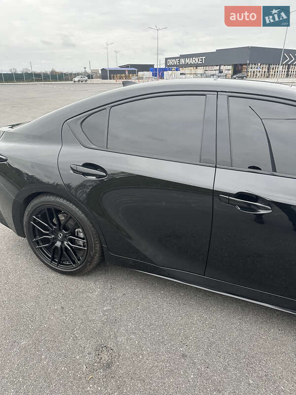 Седан Lexus IS 2022 в Днепре
