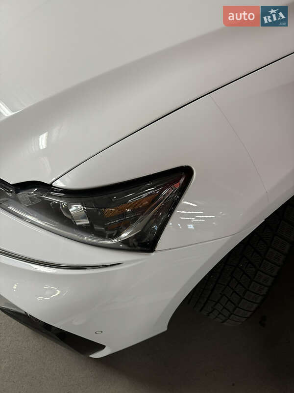 Седан Lexus IS 2017 в Киеве фото 11 Седан Lexus IS 2017 в Киеве