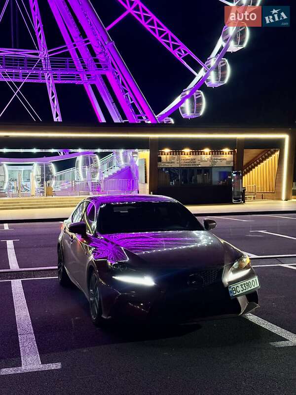 Седан Lexus IS 2015 в Львове фото 5 Седан Lexus IS 2015 в Львове
