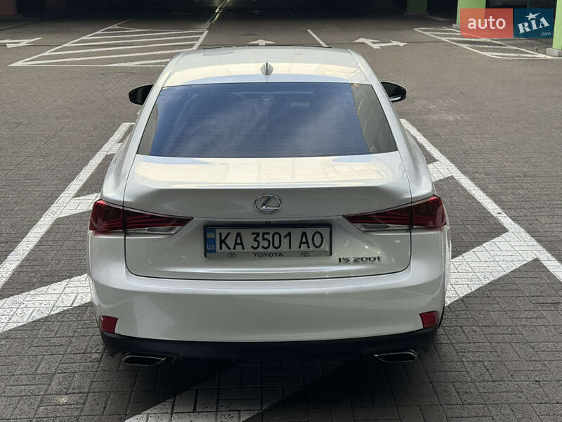 Седан Lexus IS 2017 в Києві фото 5 Седан Lexus IS 2017 в Києві