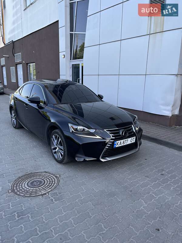 Седан Lexus IS 2020 в Львові фото 4 Седан Lexus IS 2020 в Львові