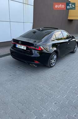 Седан Lexus IS 2020 в Львові