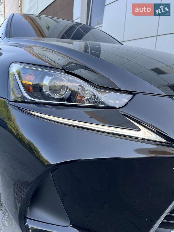 Седан Lexus IS 2020 в Львові фото 12 Седан Lexus IS 2020 в Львові