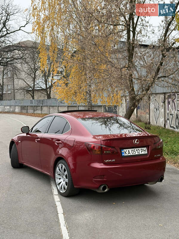 Седан Lexus IS 2008 в Киеве