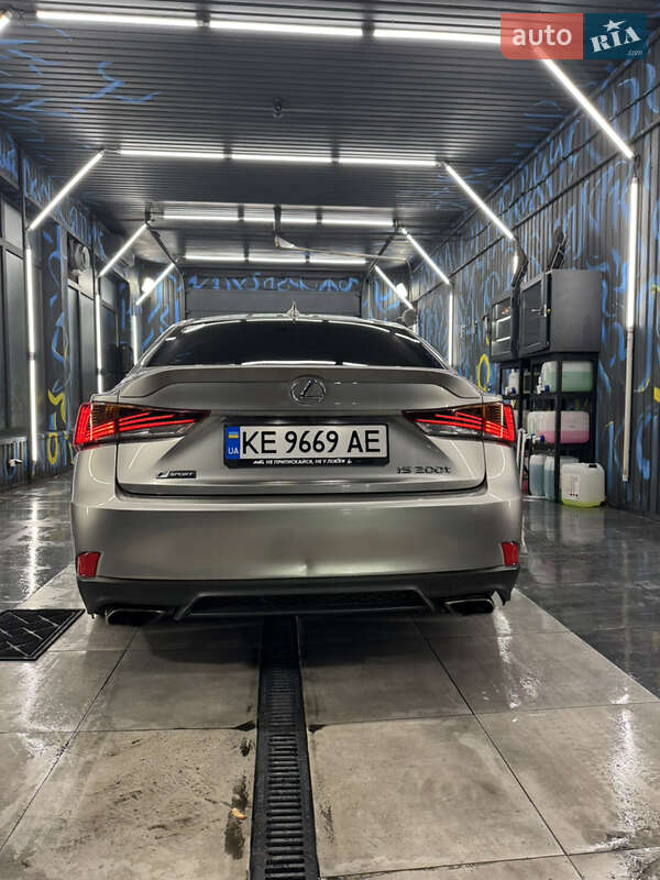 Седан Lexus IS 2016 в Днепре