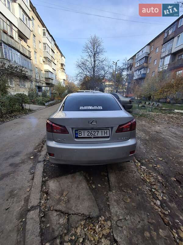 Седан Lexus IS 2005 в Полтаві