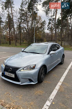 Седан Lexus IS 2011 в Черкасах