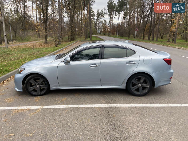Седан Lexus IS 2011 в Черкассах