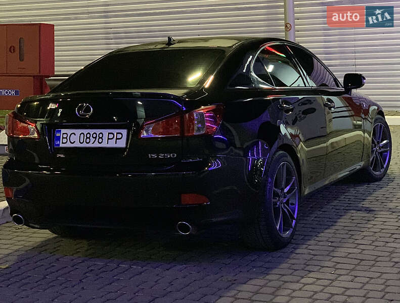 Седан Lexus IS 2012 в Львове фото 5 Седан Lexus IS 2012 в Львове