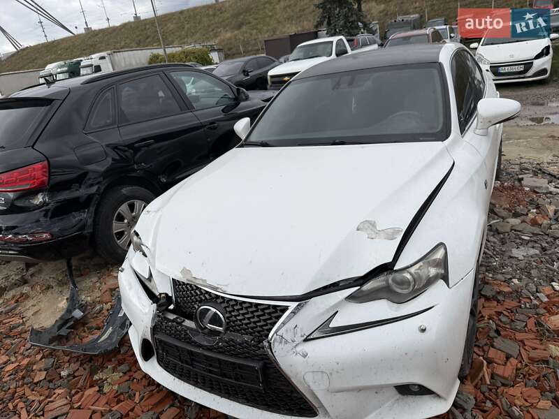 Седан Lexus IS 2013 в Киеве фото 9 Седан Lexus IS 2013 в Киеве