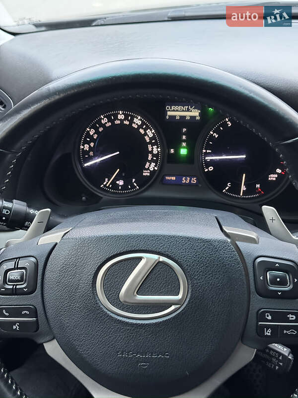 Седан Lexus IS 2005 в Чернігові