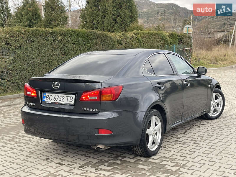 Седан Lexus IS 2007 в Турці