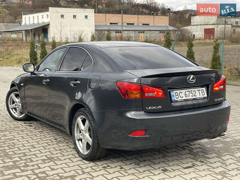 Седан Lexus IS 2007 в Турці