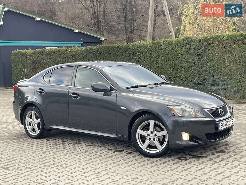 Седан Lexus IS 2007 в Турці