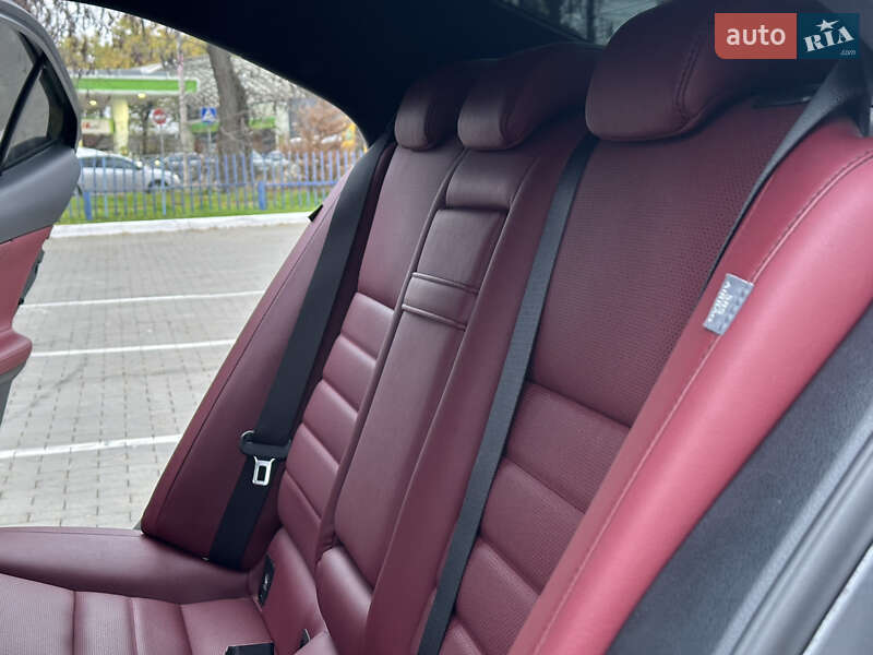 Седан Lexus IS 2013 в Одесі