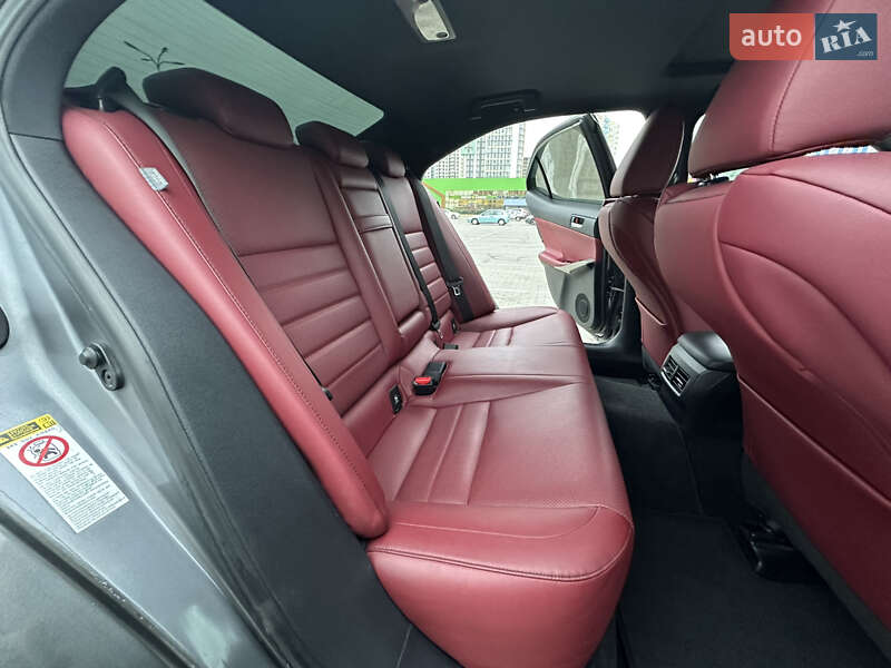 Седан Lexus IS 2013 в Одесі