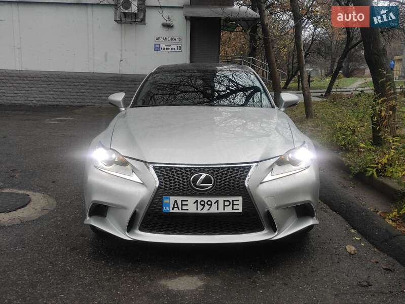 Седан Lexus IS 2016 в Запорожье