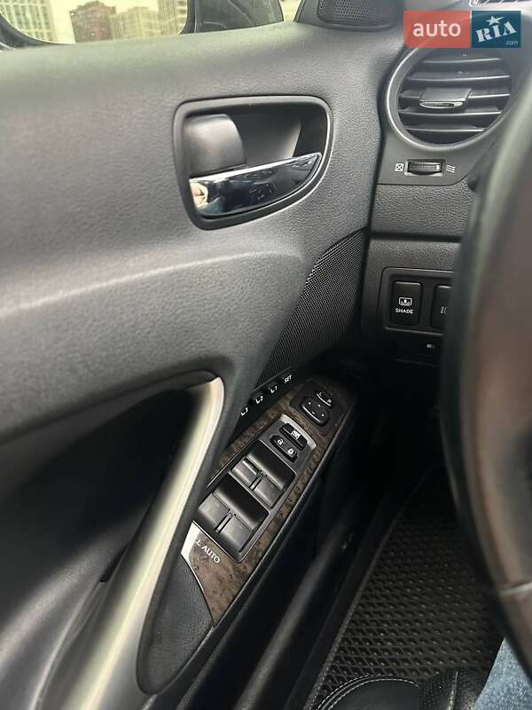 Седан Lexus IS 2010 в Києві фото 14 Седан Lexus IS 2010 в Києві