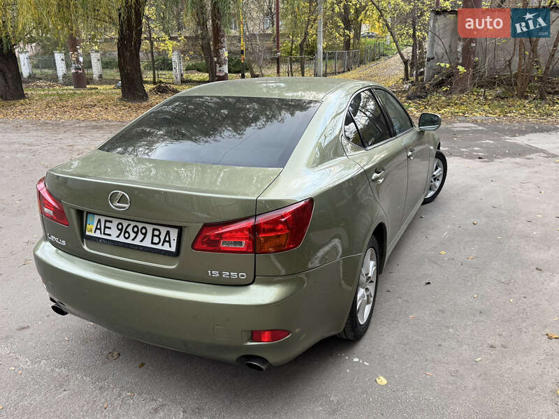 Седан Lexus IS 2006 в Днепре
