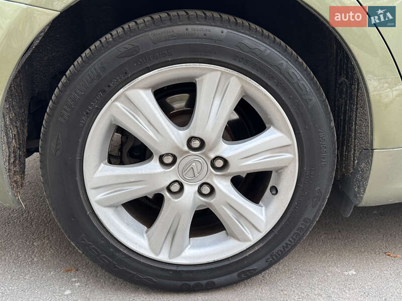 Седан Lexus IS 2006 в Днепре