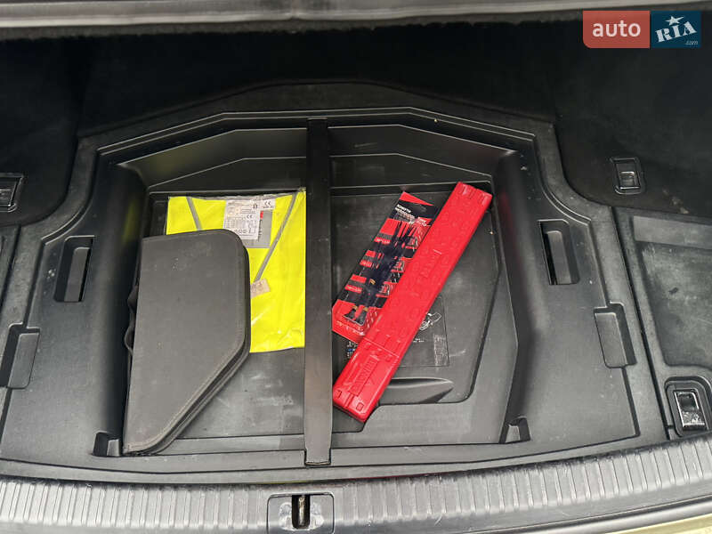 Седан Lexus IS 2006 в Днепре