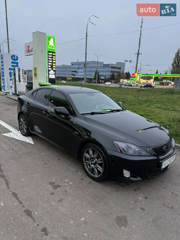 Седан Lexus IS 2007 в Києві