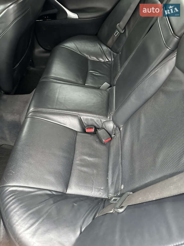 Седан Lexus IS 2008 в Киеве