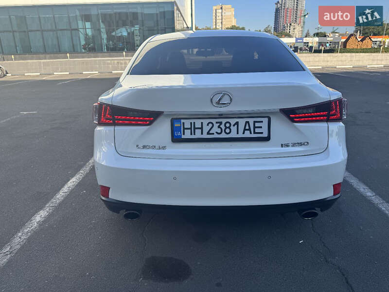 Седан Lexus IS 2013 в Одесі