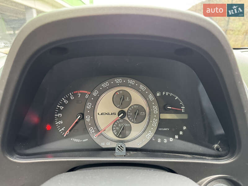 Седан Lexus IS 2000 в Киеве фото 8 Седан Lexus IS 2000 в Киеве