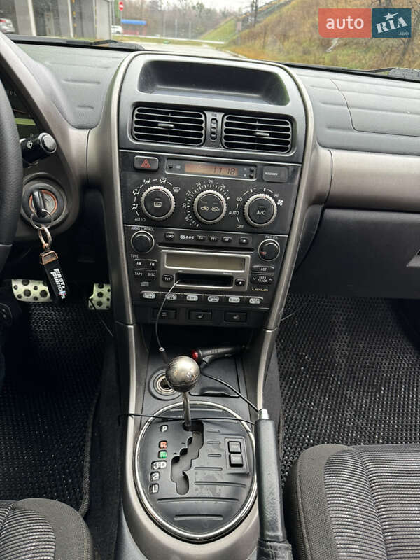 Седан Lexus IS 2000 в Киеве фото 9 Седан Lexus IS 2000 в Киеве