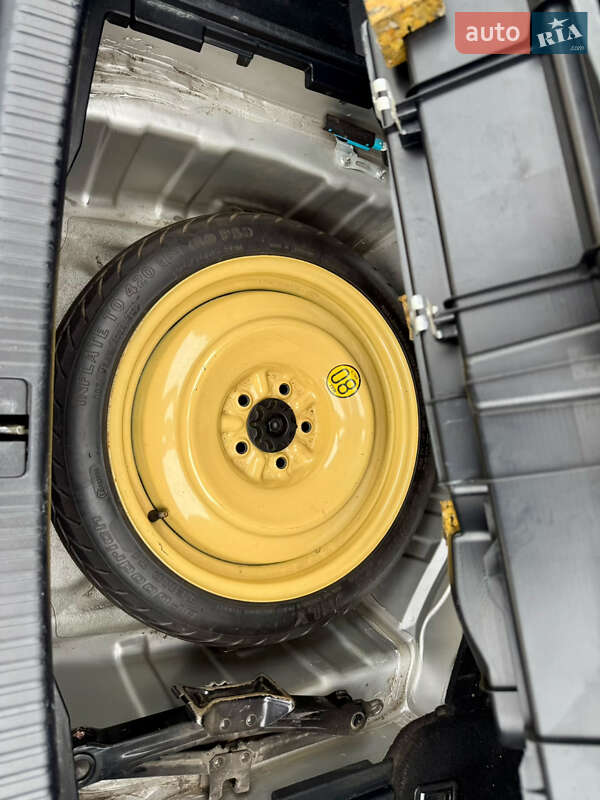 Седан Lexus IS 2005 в Одессе