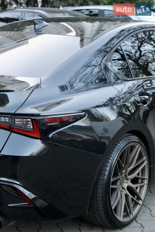Седан Lexus IS 2021 в Одессе