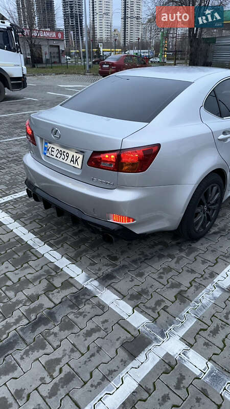Седан Lexus IS 2006 в Киеве