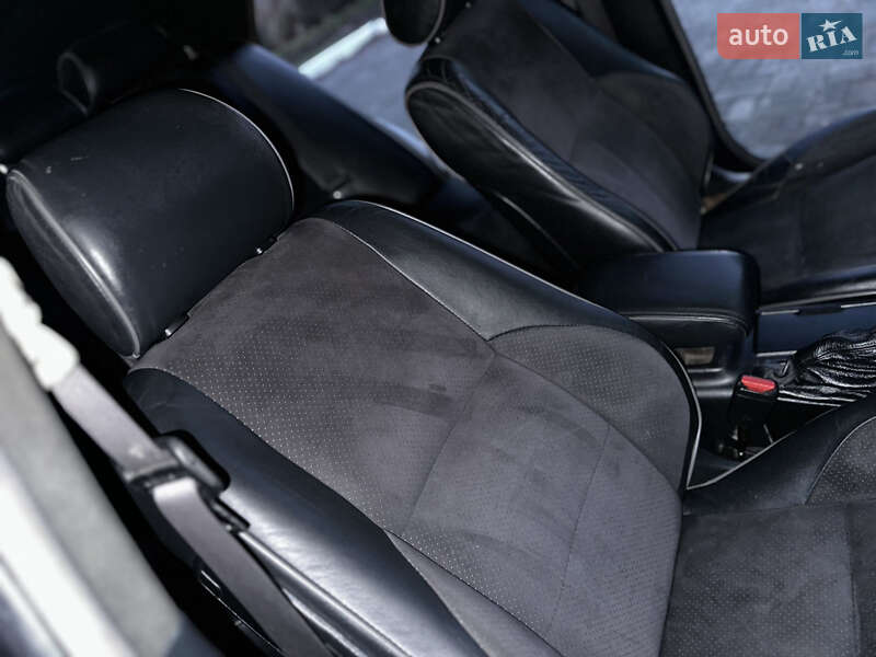 Седан Lexus IS 2003 в Дрогобичі фото 30 Седан Lexus IS 2003 в Дрогобичі