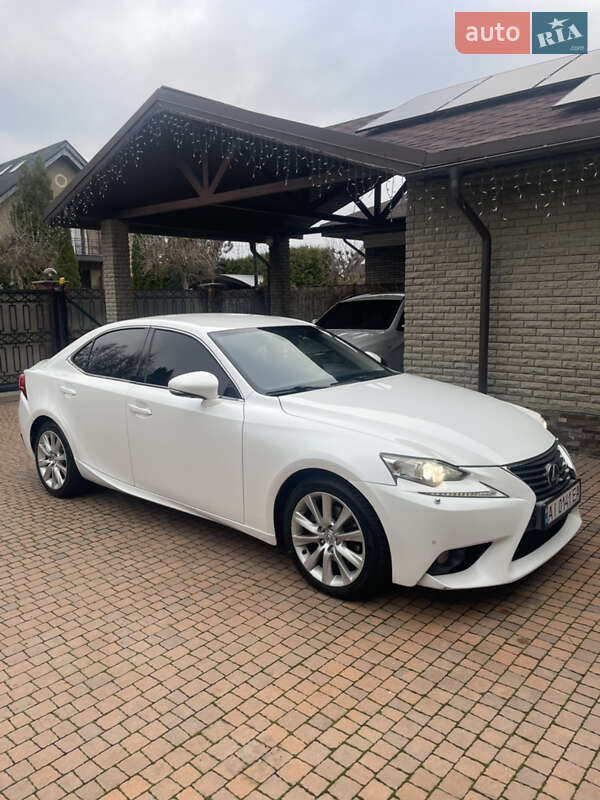Седан Lexus IS 2013 в Киеве фото 4 Седан Lexus IS 2013 в Киеве