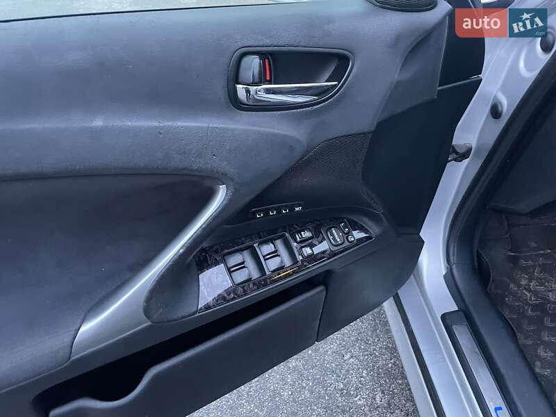 Седан Lexus IS 2007 в Петропавловской Борщаговке фото 7 Седан Lexus IS 2007 в Петропавловской Борщаговке