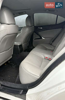Седан Lexus IS 2006 в Ильинцах