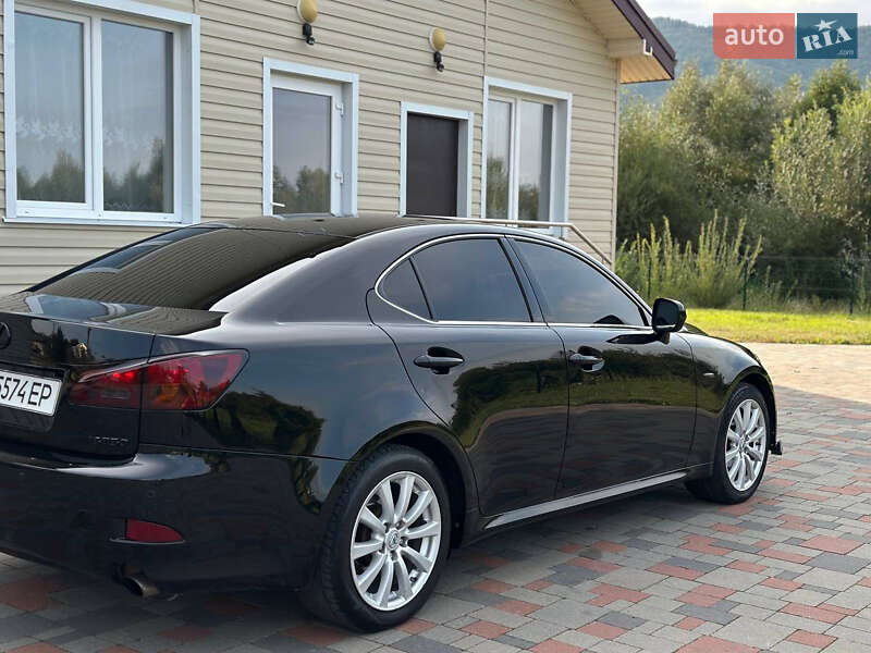 Седан Lexus IS 2006 в Ивано-Франковске