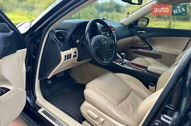 Седан Lexus IS 2006 в Ивано-Франковске