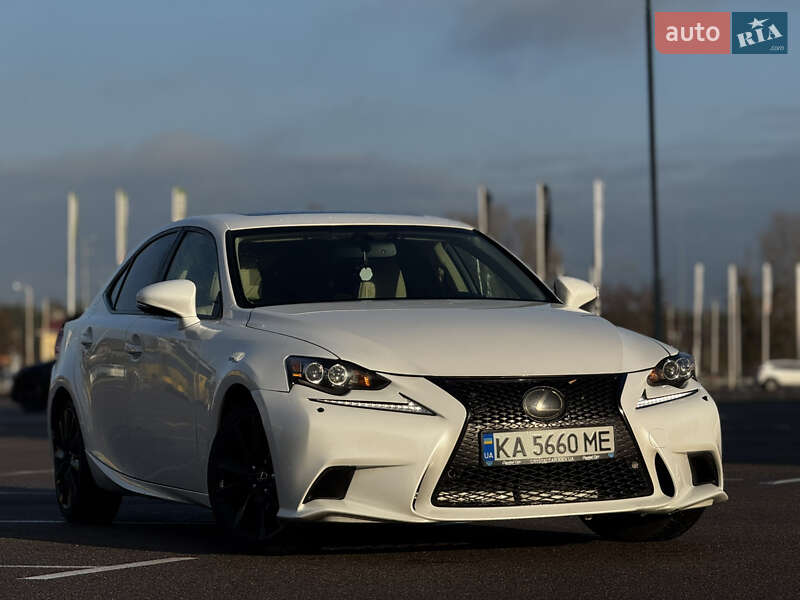 Седан Lexus IS 2014 в Киеве фото 25 Седан Lexus IS 2014 в Киеве