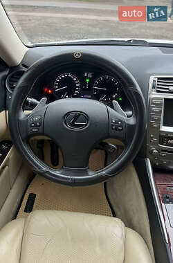 Седан Lexus IS 2008 в Балте