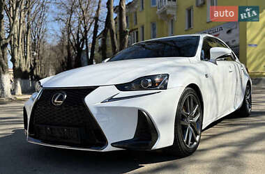 Седан Lexus IS 2017 в Киеве